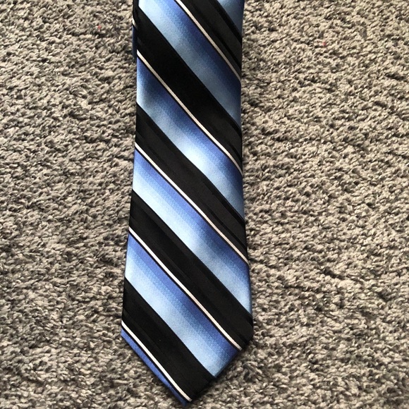 croft & barrow Other - Croft & Barrow Men’s Blue Black Striped Tie